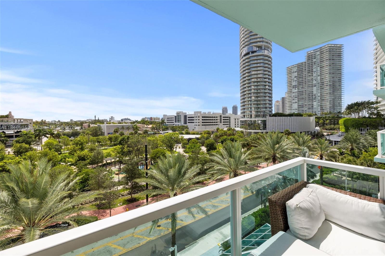 650 West Ave #606