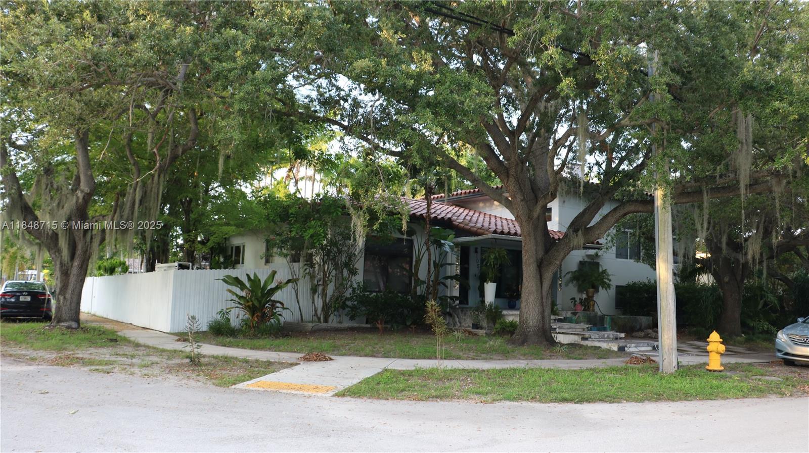 1051 NE 86th St Miami, FL 33138