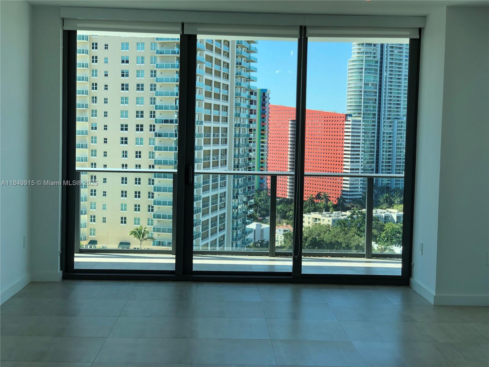 image 1300 S Miami Avenue Condo11