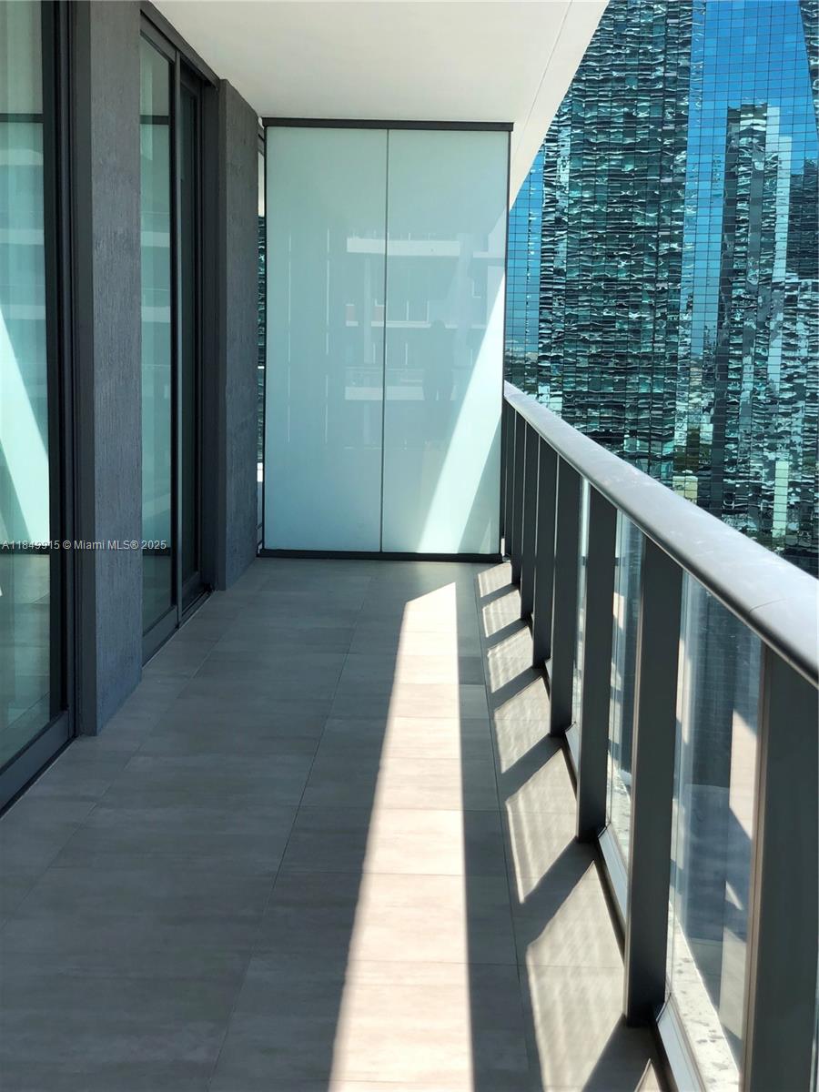 image 1300 S Miami Avenue Condo18