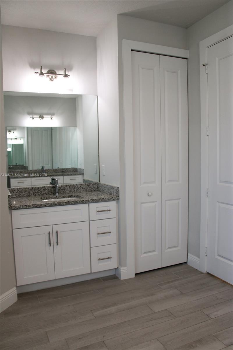 5231 NW Iredell St Port St Lucie, FL 34986