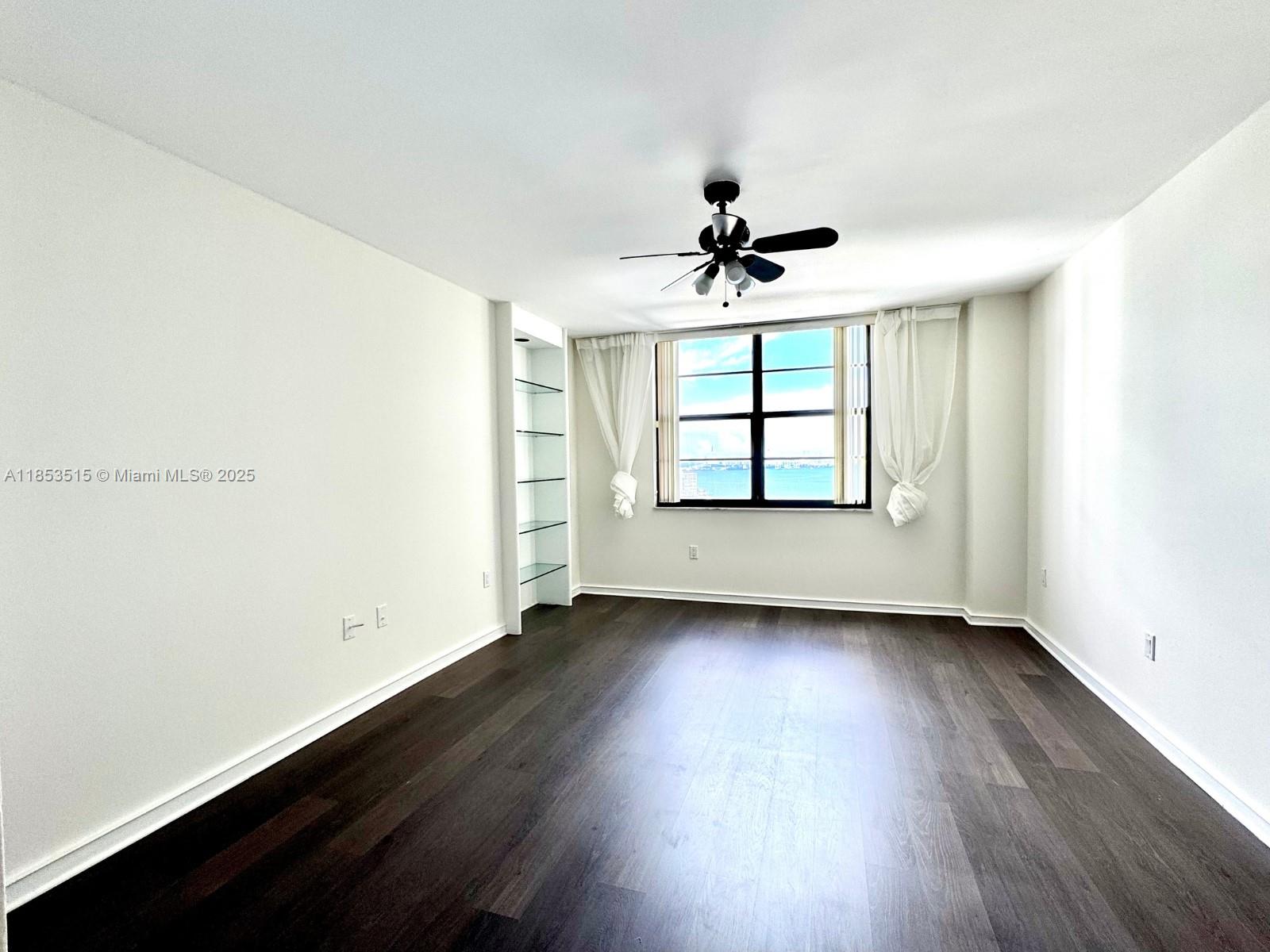 image Brickell Bay Club Condo4