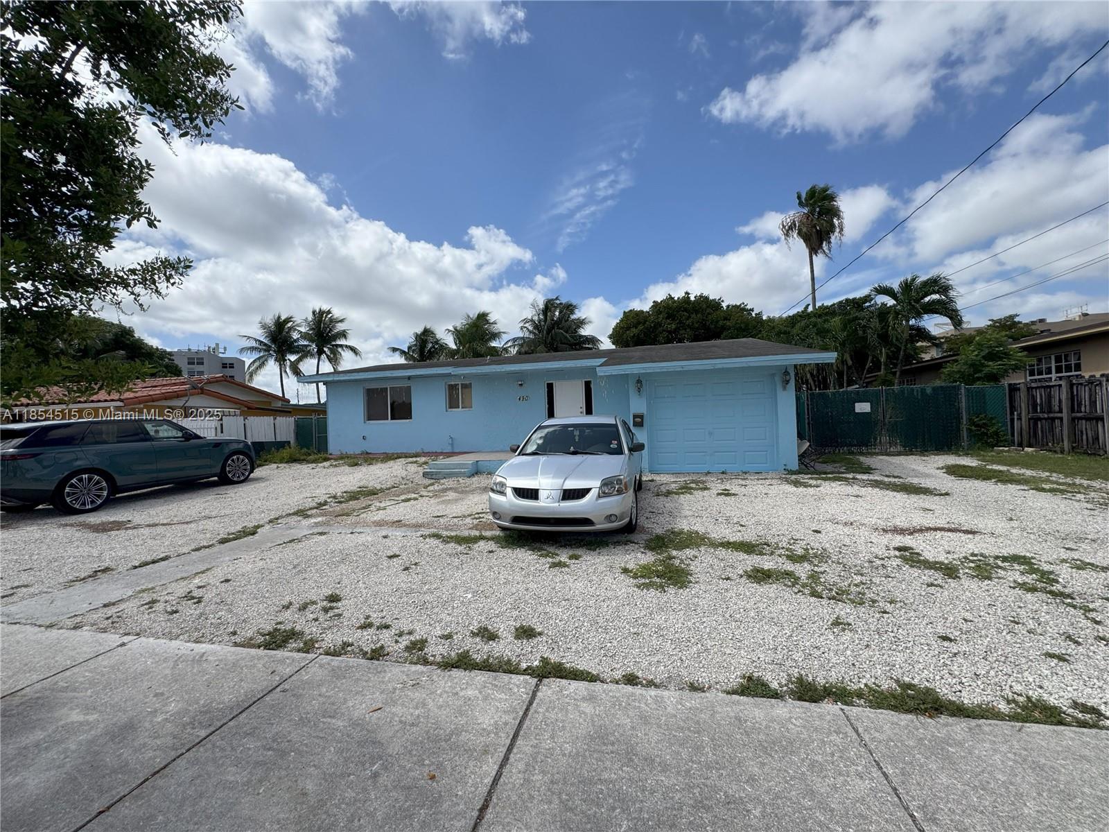 490 W 53rd St
