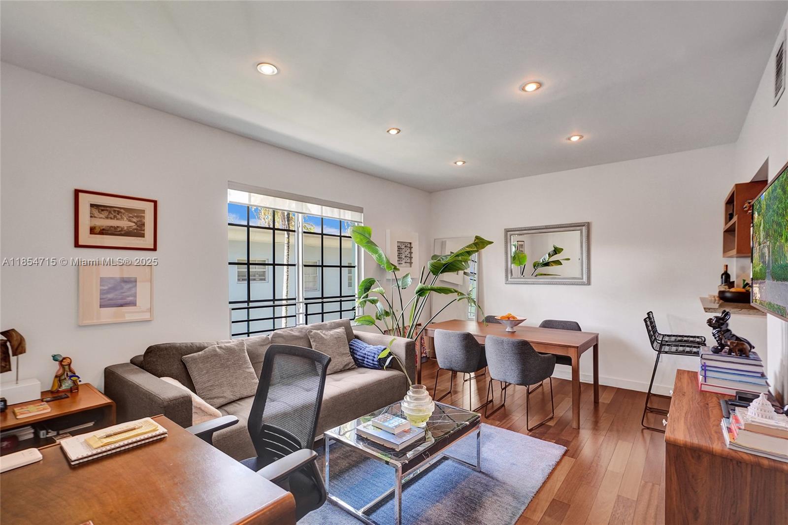 815 Euclid Ave #8