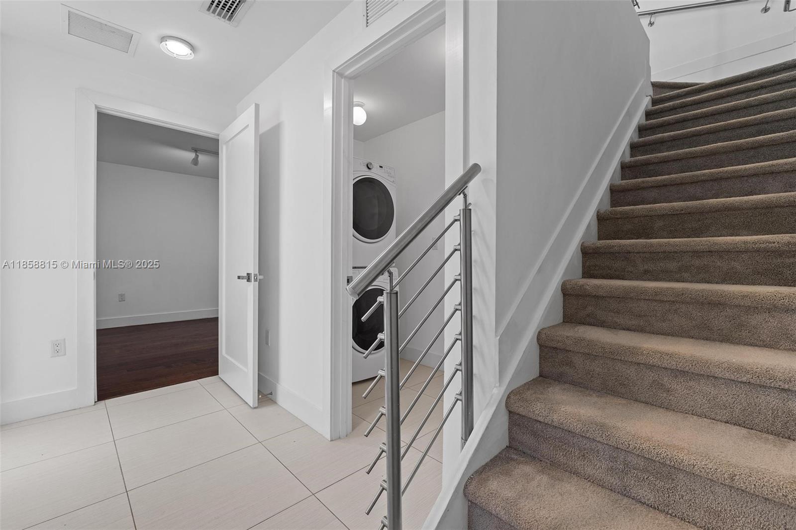 9161 NW 33rd St Doral, FL 33172