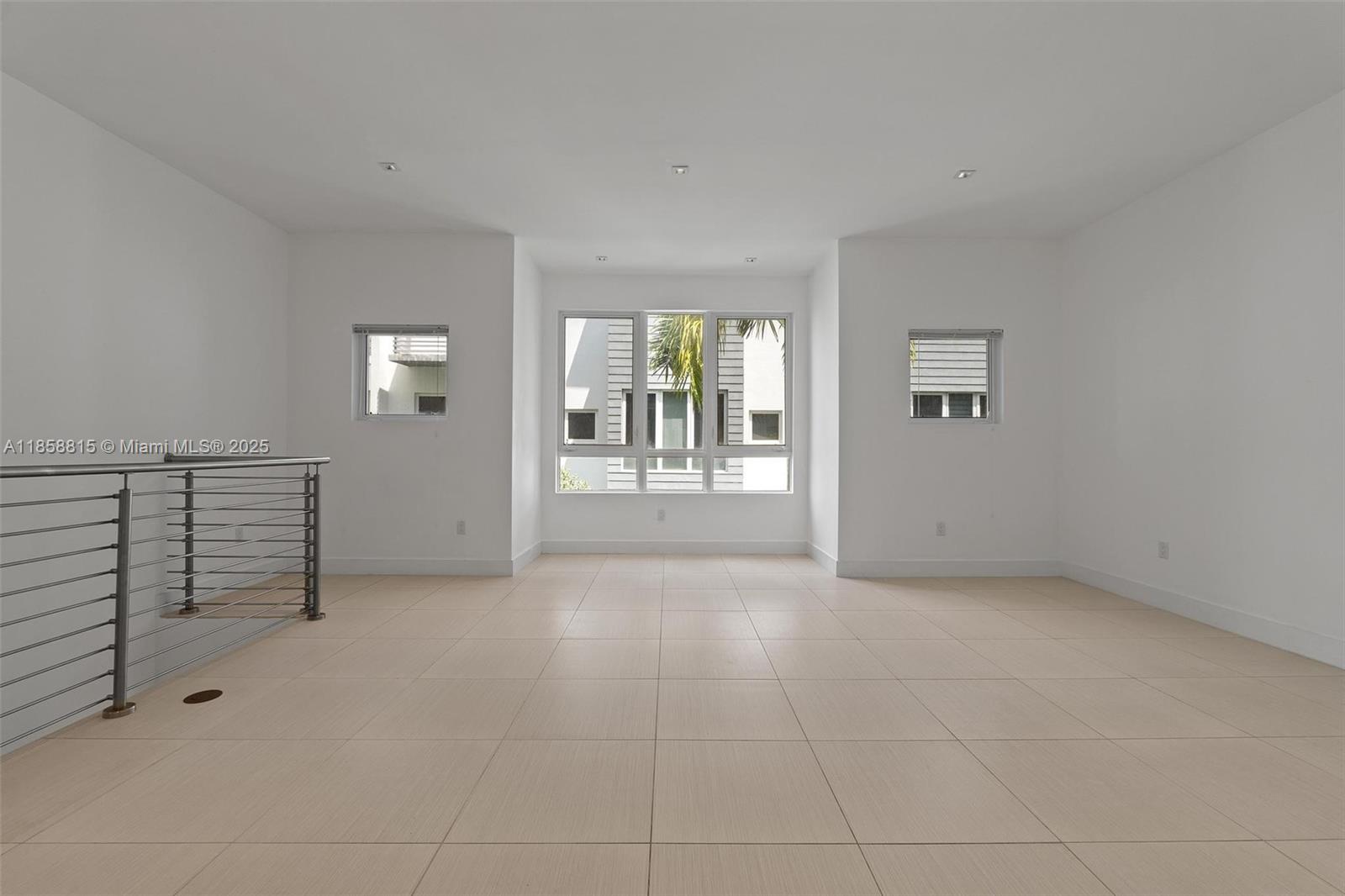 9161 NW 33rd St Doral, FL 33172