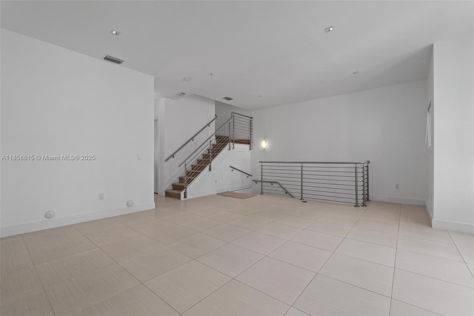 9161 NW 33rd St Doral, FL 33172