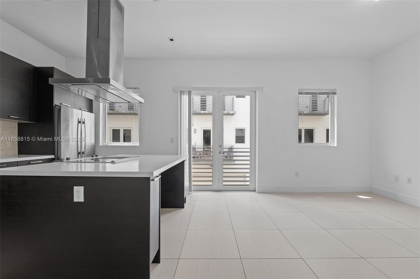 9161 NW 33rd St Doral, FL 33172