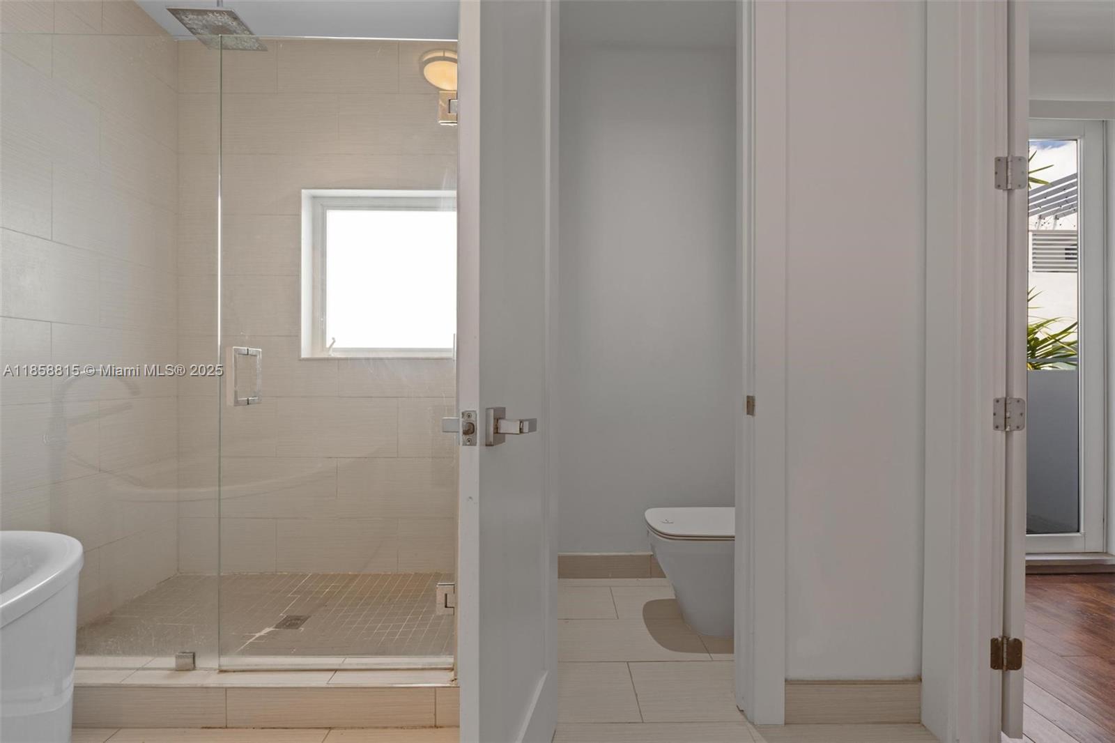 9161 NW 33rd St Doral, FL 33172