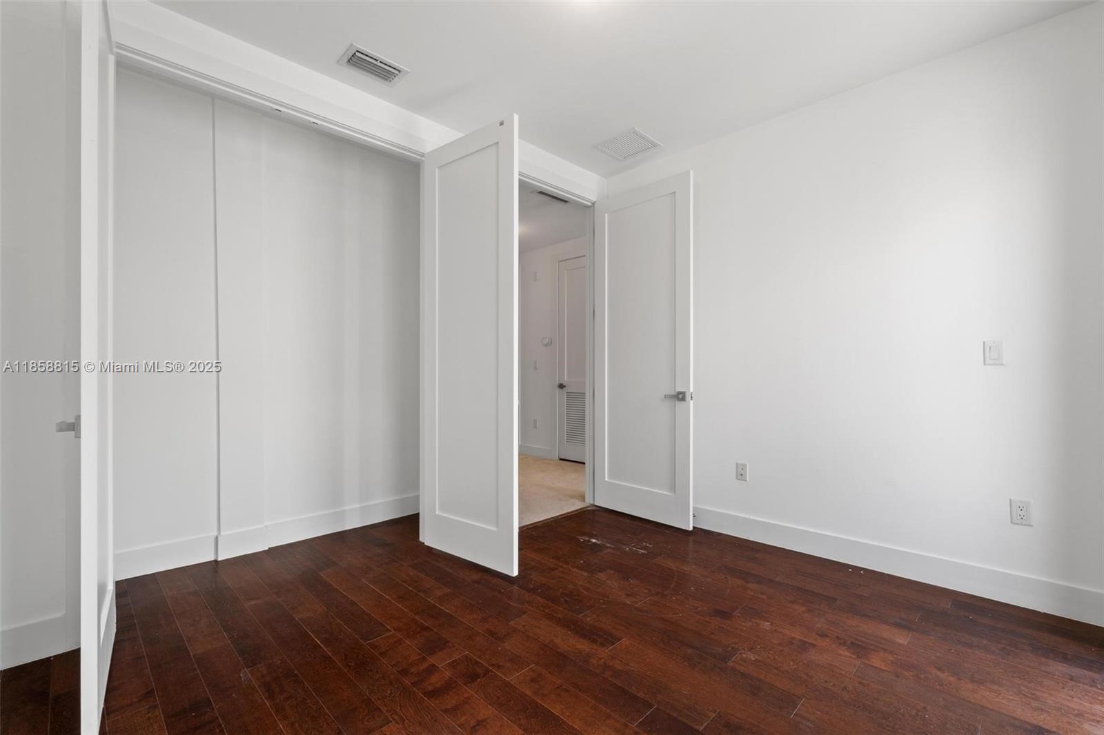 9161 NW 33rd St Doral, FL 33172