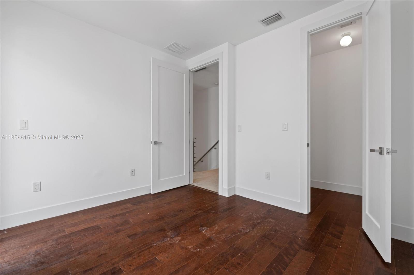 9161 NW 33rd St Doral, FL 33172