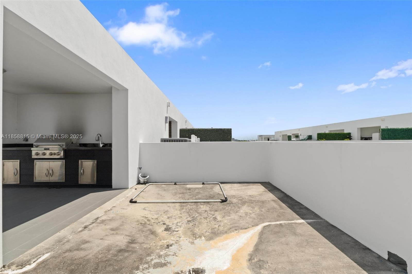 9161 NW 33rd St Doral, FL 33172