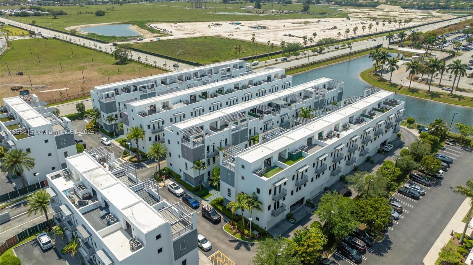 9161 NW 33rd St Doral, FL 33172