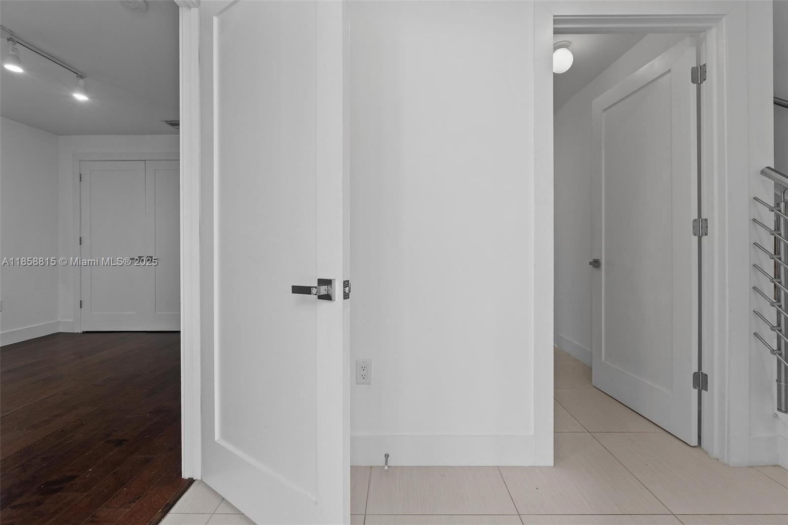 9161 NW 33rd St Doral, FL 33172