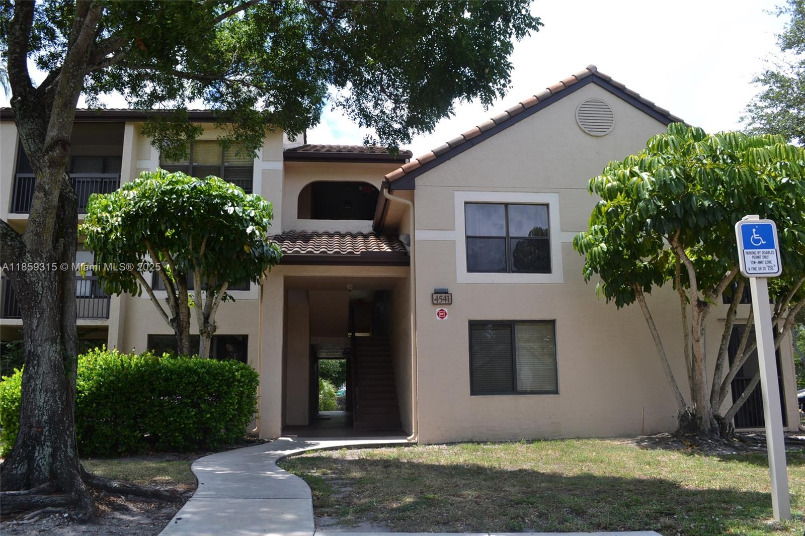 4541 W Mcnab Rd #22