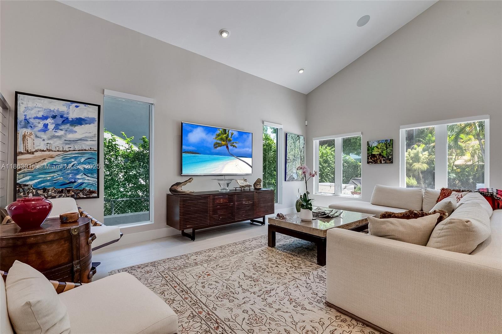 7255 SW 55th Ave Miami, FL 33143