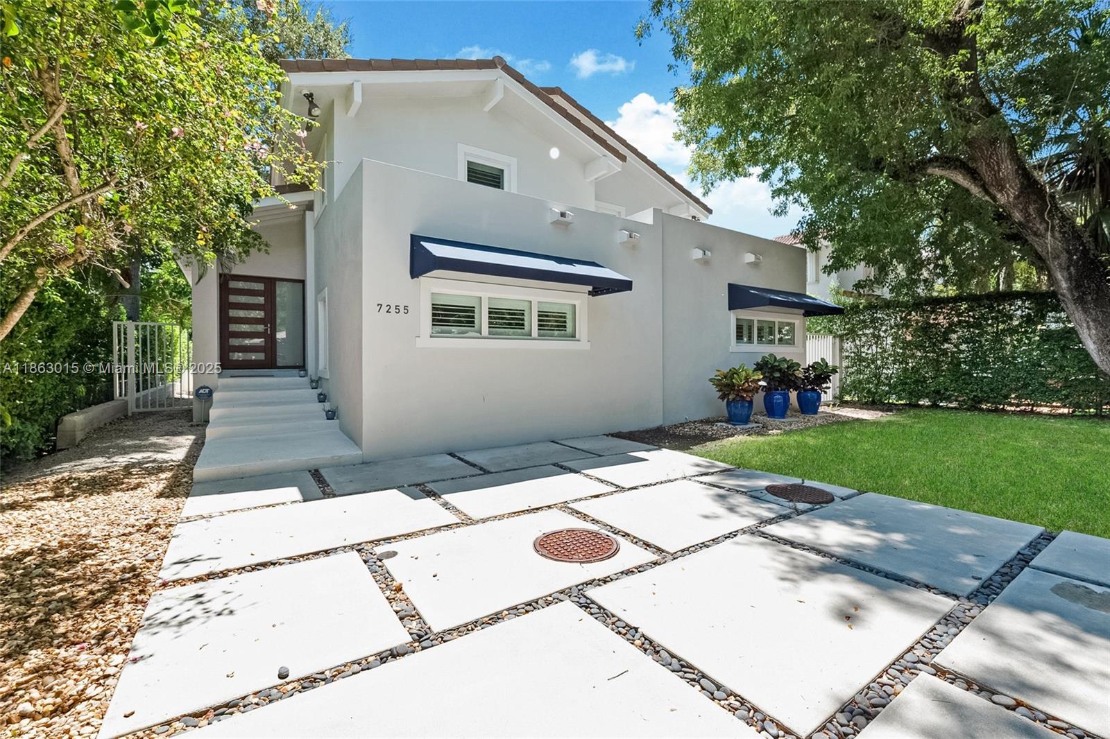 7255 SW 55th Ave Miami, FL 33143