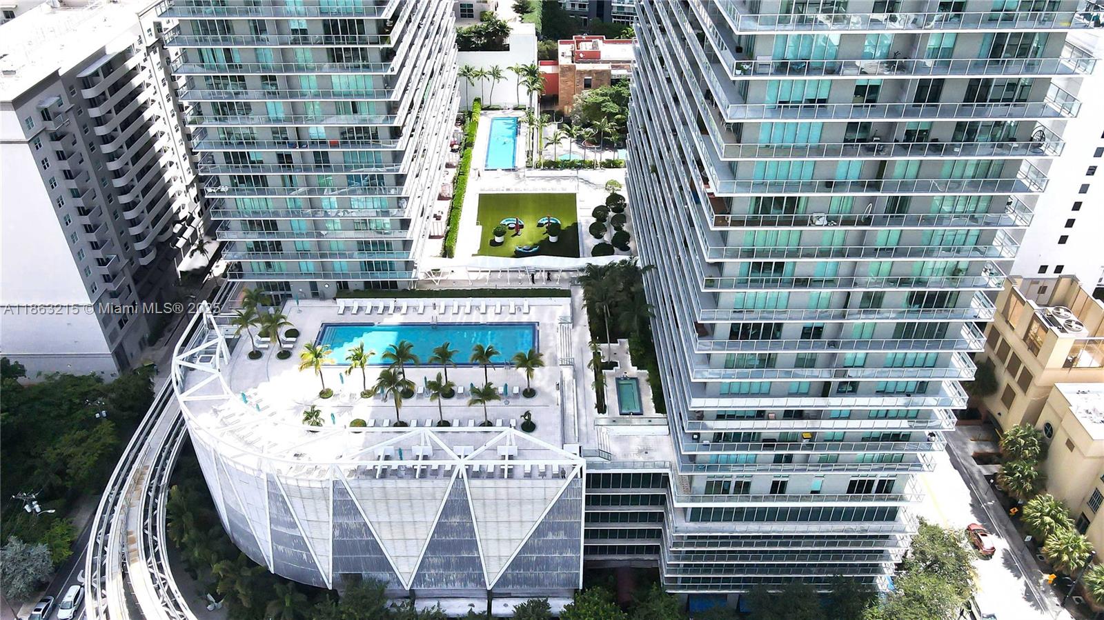 image The Axis On Brickell41