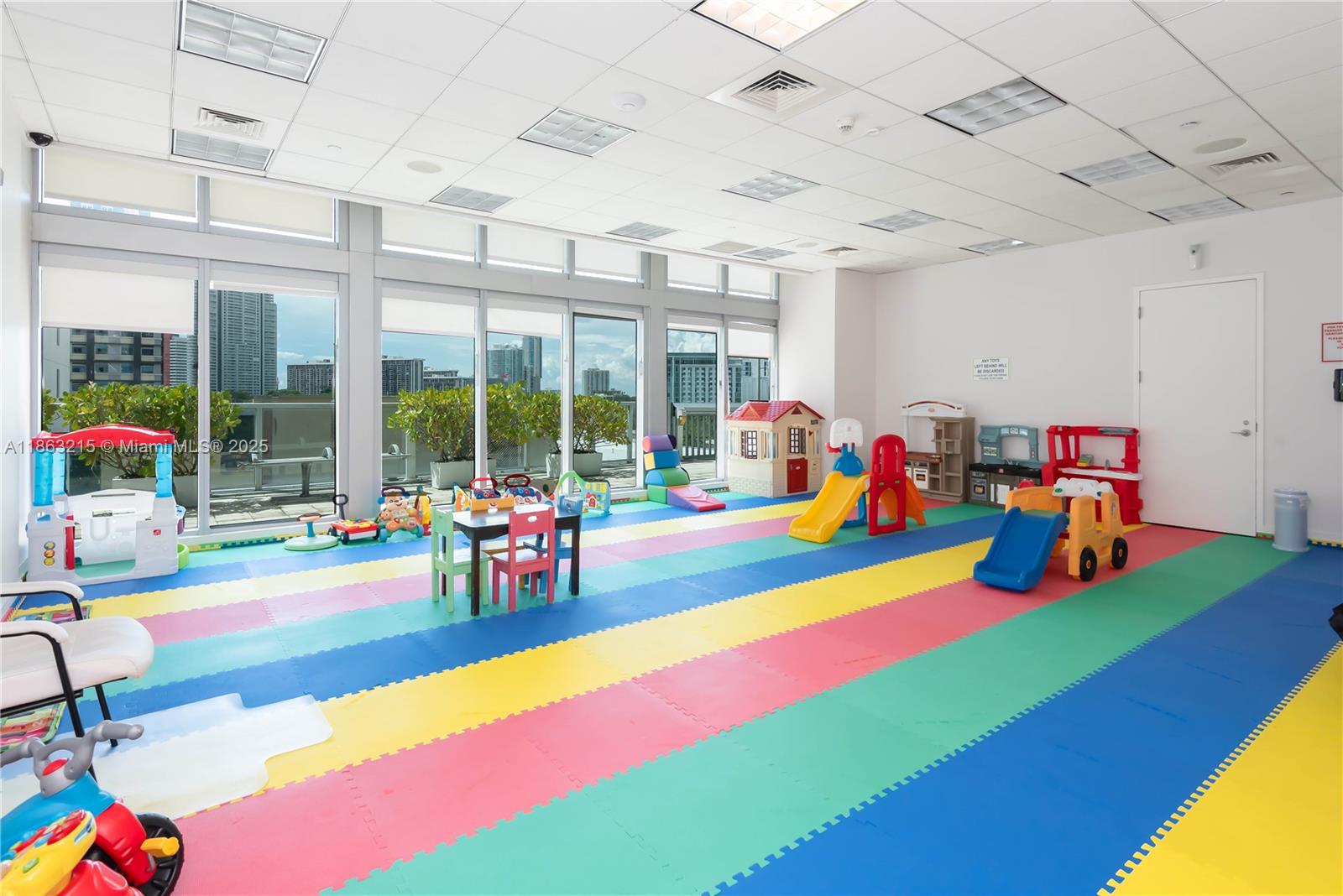 image The Axis On Brickell44