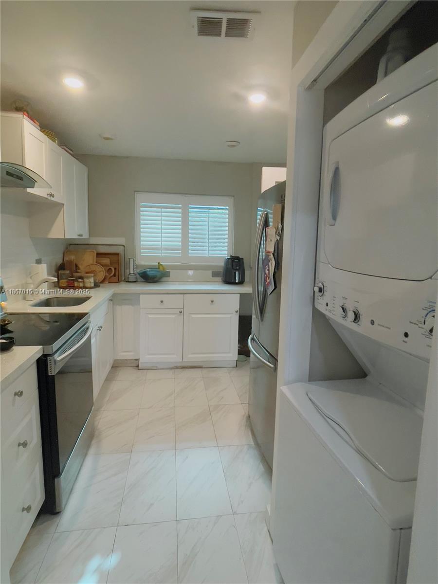 8101 Harding Ave Miami Beach, FL 33141