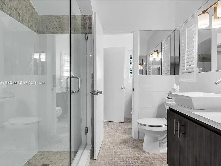 8101 Harding Ave Miami Beach, FL 33141