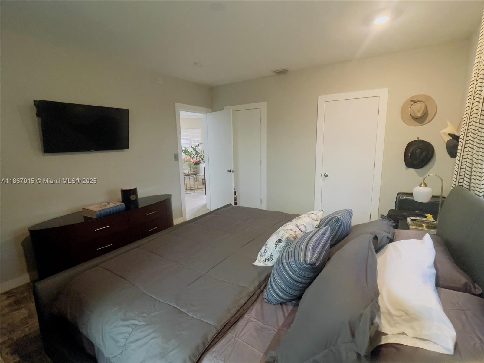 8101 Harding Ave Miami Beach, FL 33141