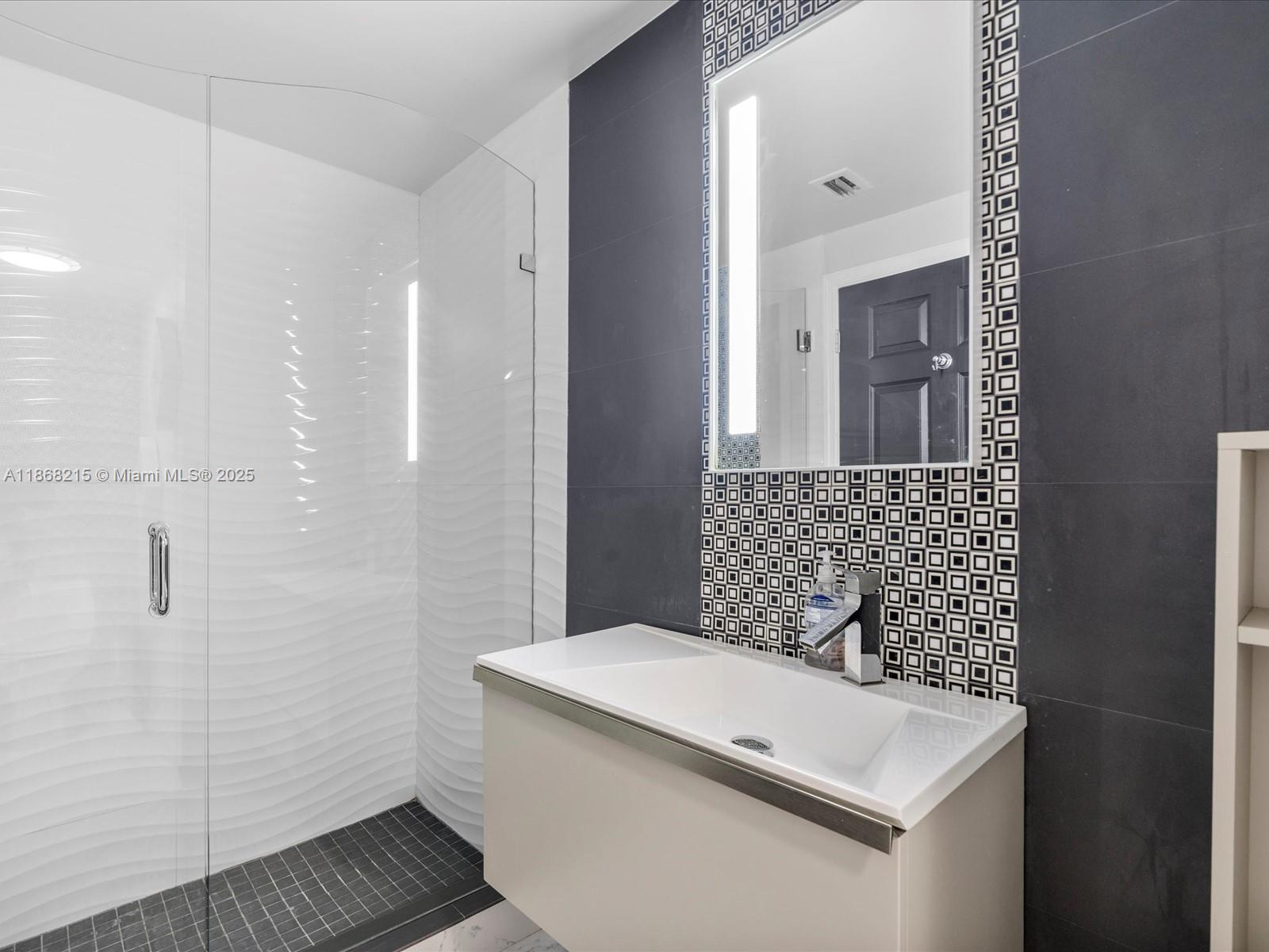 6001 N Ocean Dr #1203 Hollywood, FL 33019