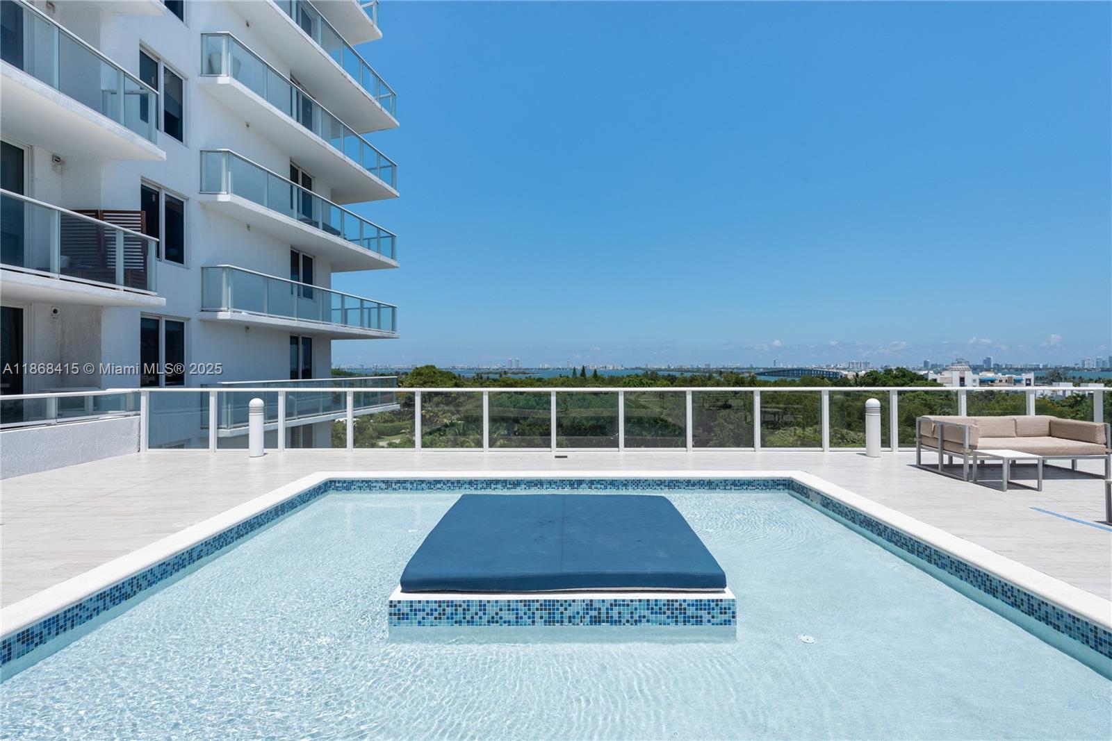 image Baltus House24