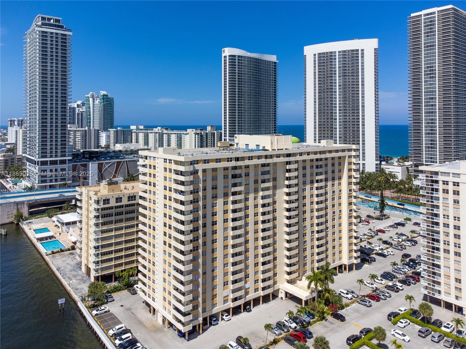 1833 S Ocean Dr #1007