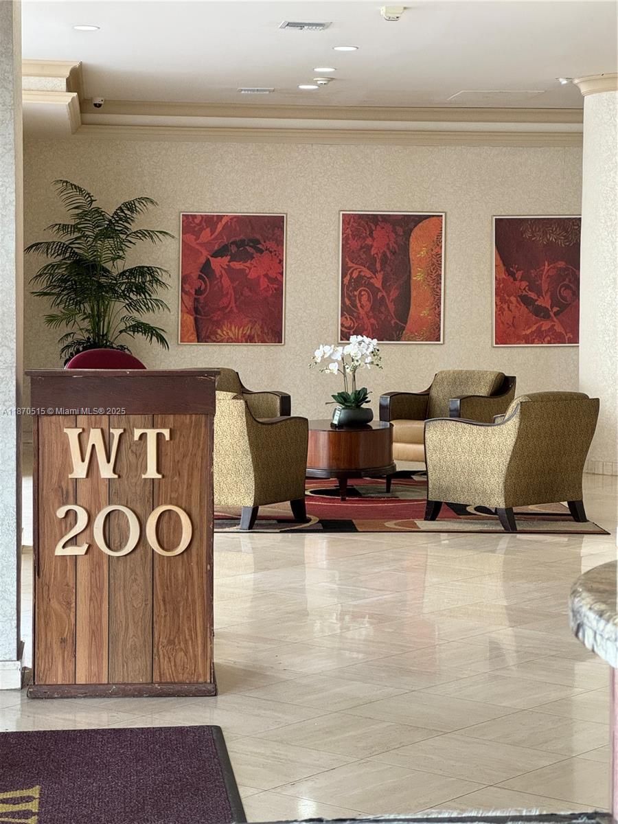 image Winston Towers 20020