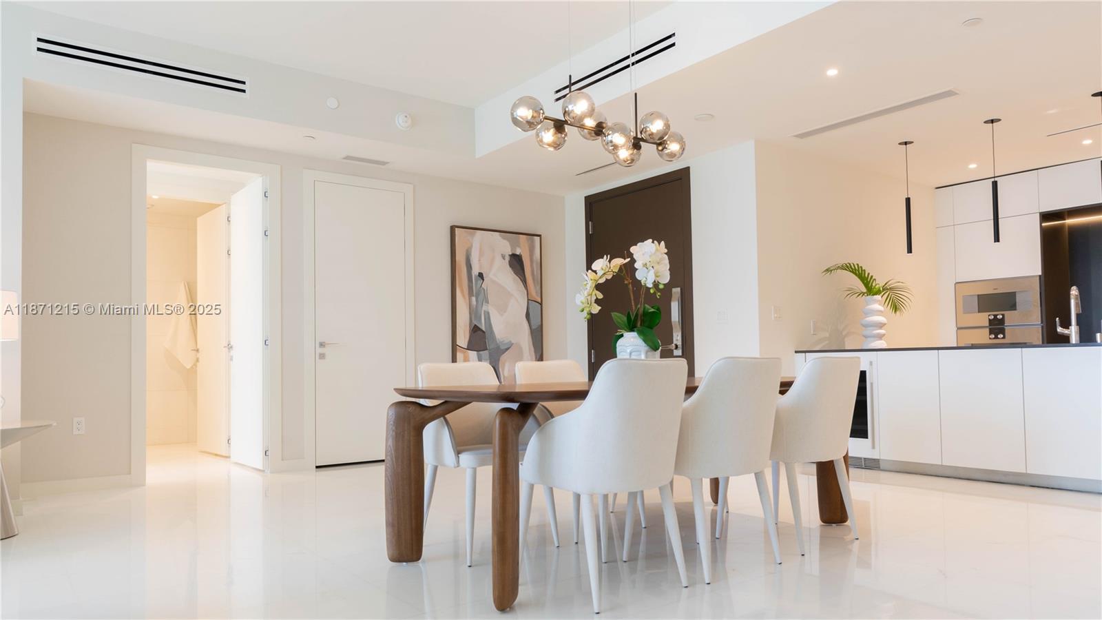 image Aston Martin Residences13