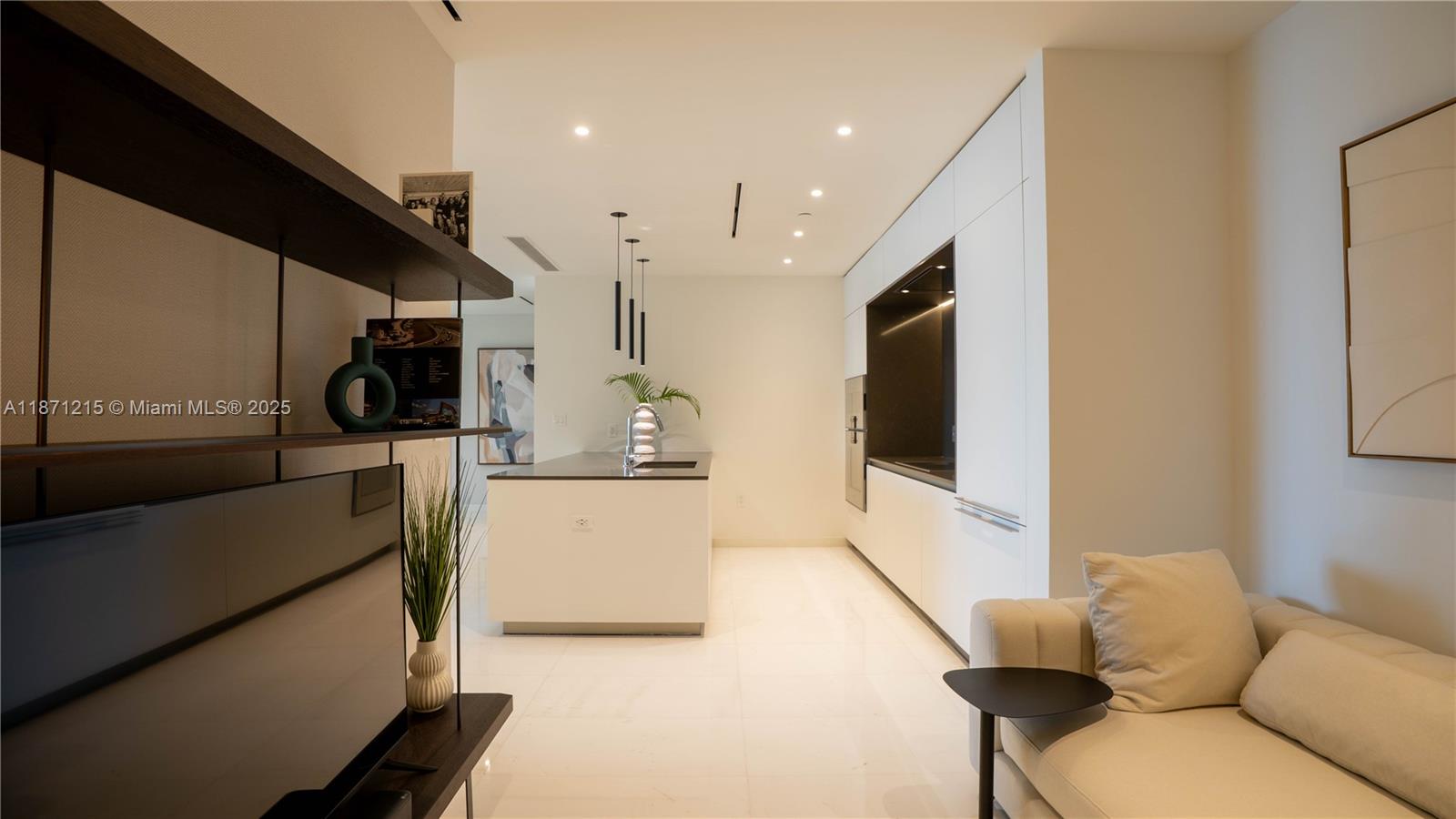 image Aston Martin Residences15
