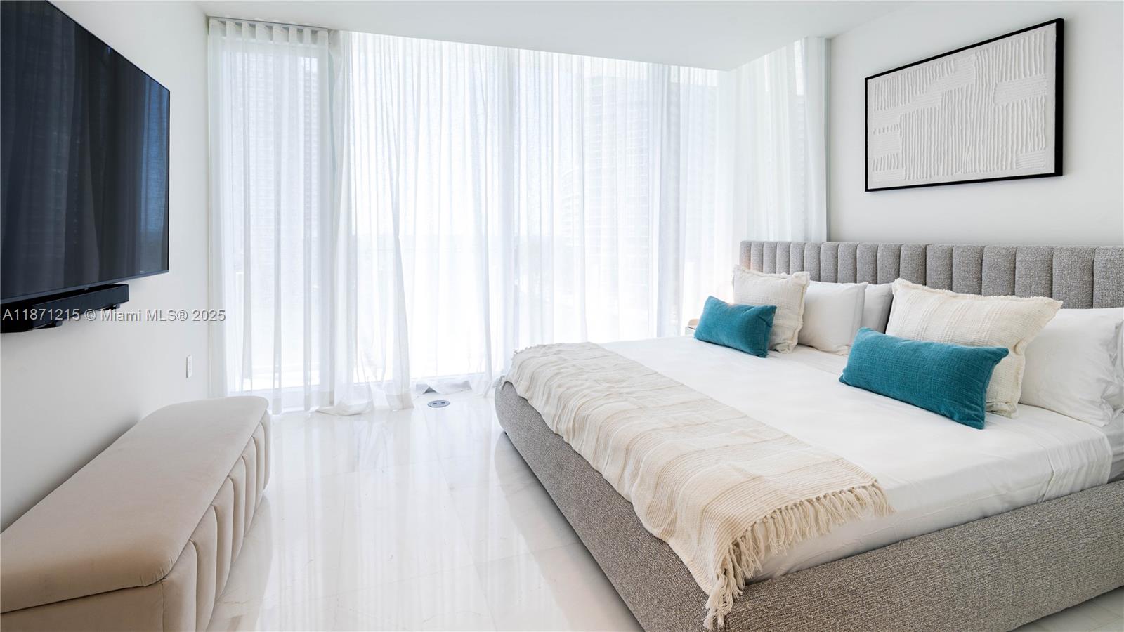 image Aston Martin Residences19