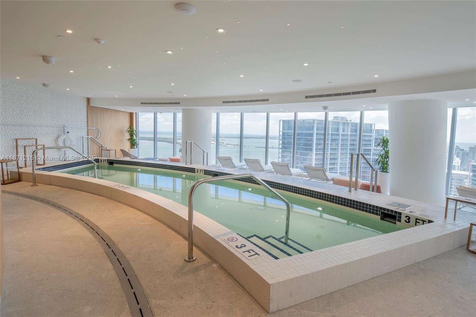 image Aston Martin Residences56