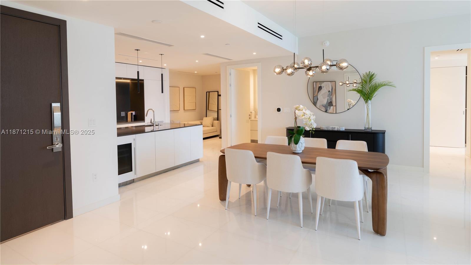 image Aston Martin Residences8