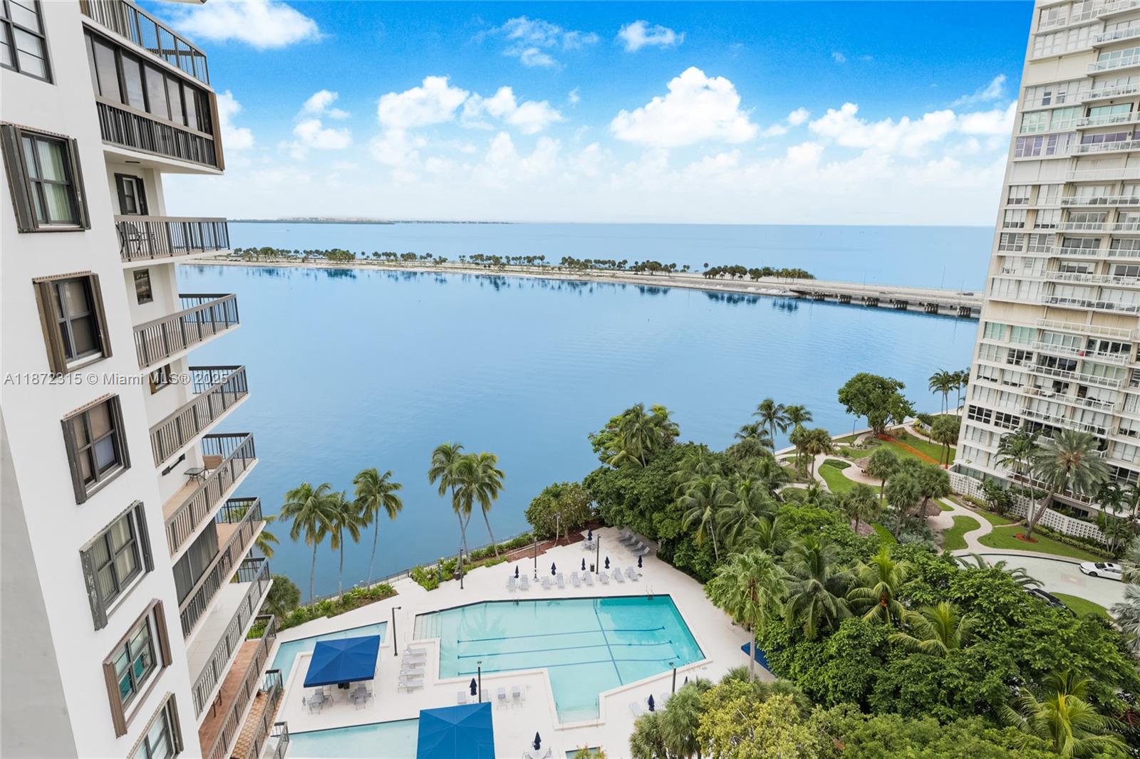 image Brickell Bay Club Condo13