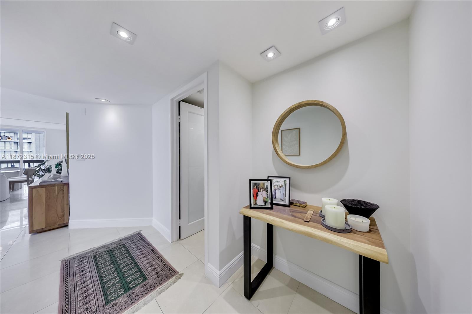 image Brickell Bay Club Condo17