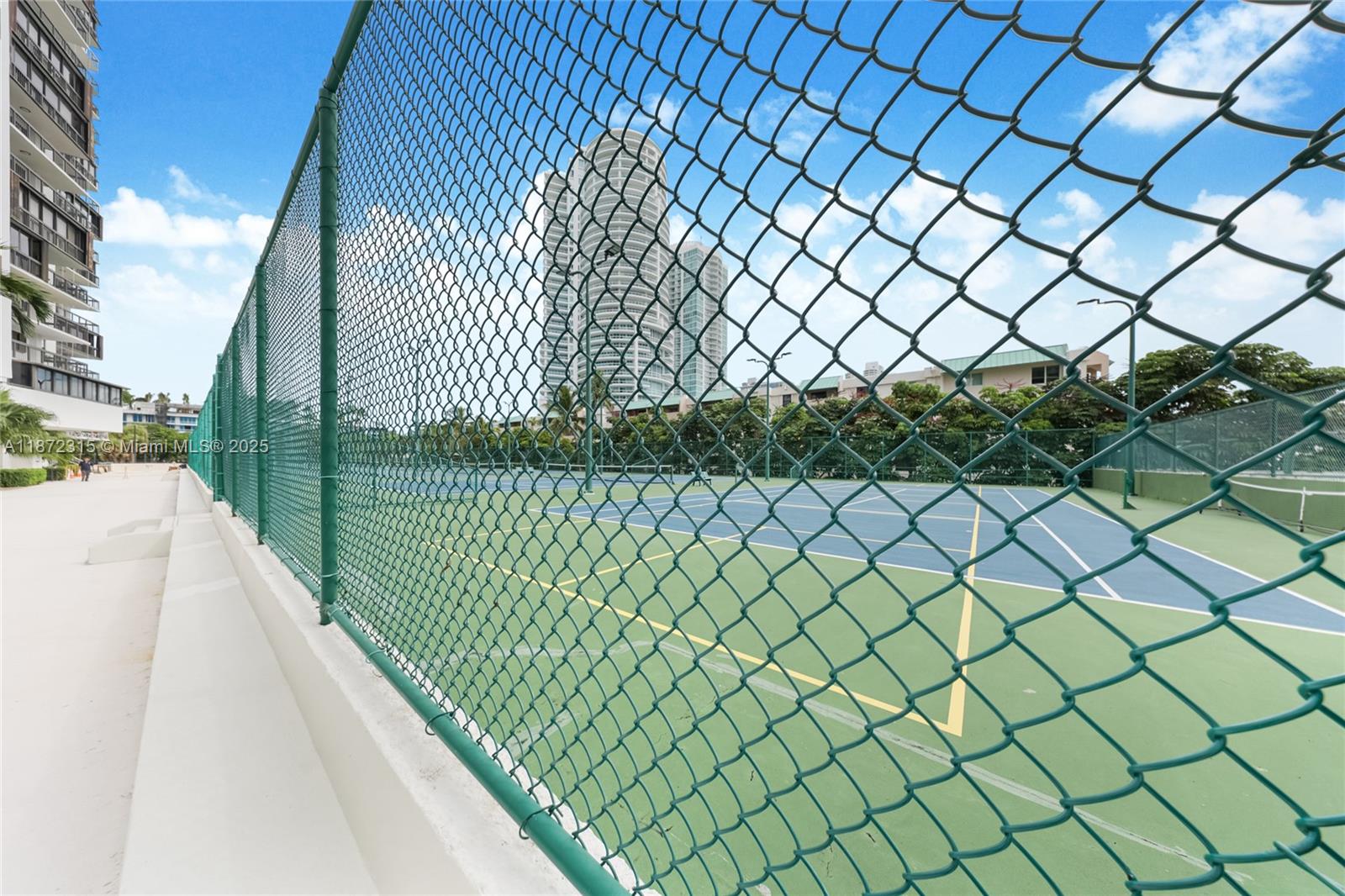 image Brickell Bay Club Condo21