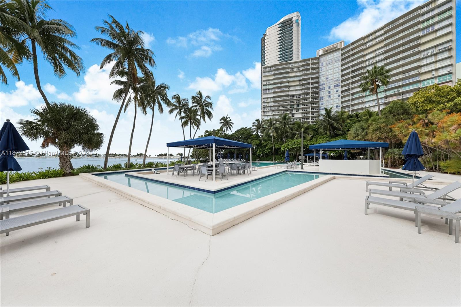 image Brickell Bay Club Condo22