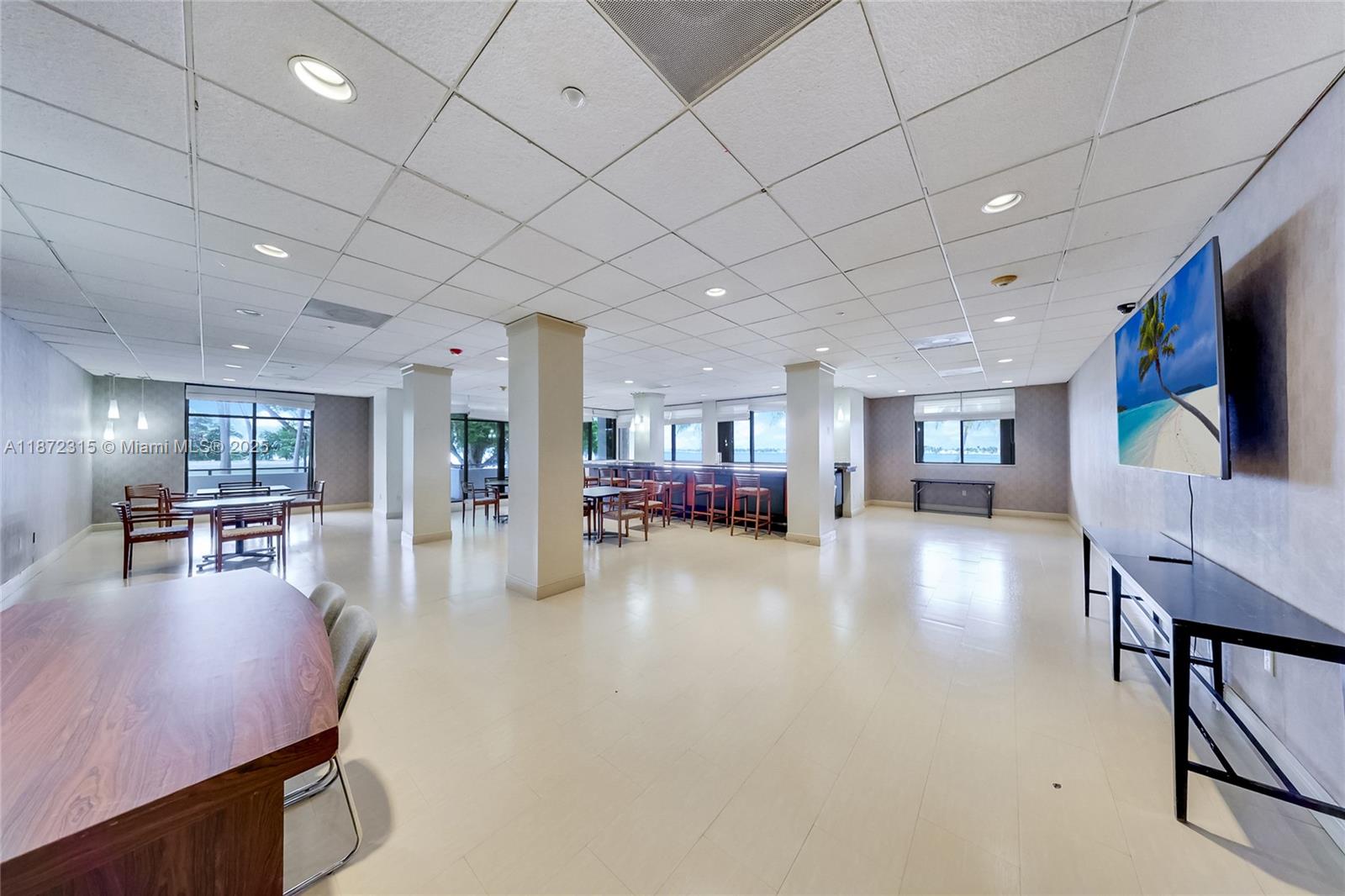 image Brickell Bay Club Condo29