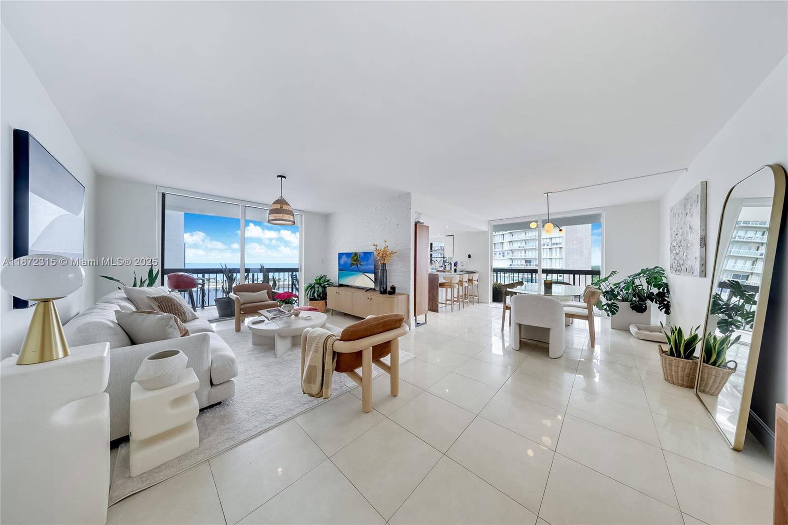 image Brickell Bay Club Condo7