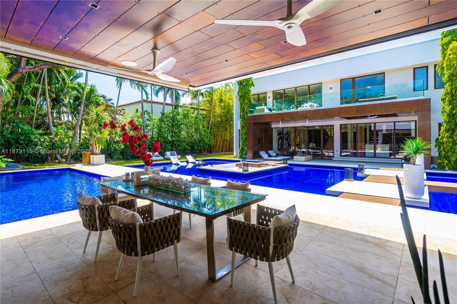 3009 Pine Tree Dr Miami Beach, FL 33140 3009 Pine Tree Dr Miami Beach, FL 33140