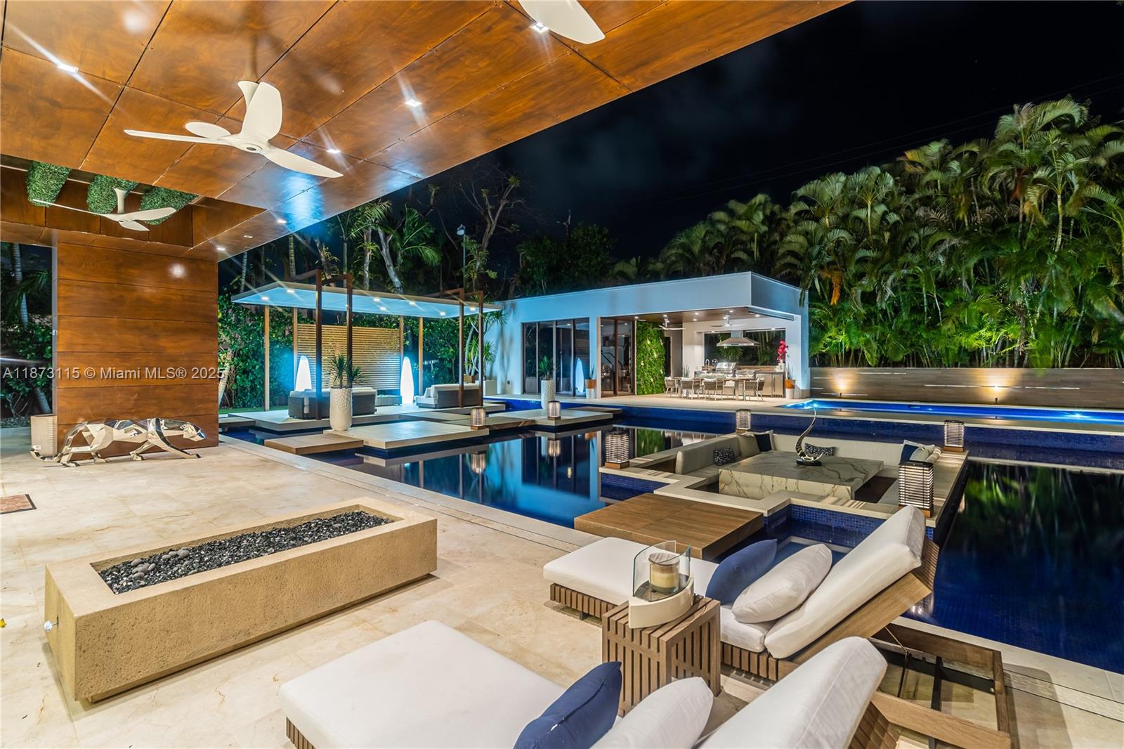 3009 Pine Tree Dr Miami Beach, FL 33140 3009 Pine Tree Dr Miami Beach, FL 33140