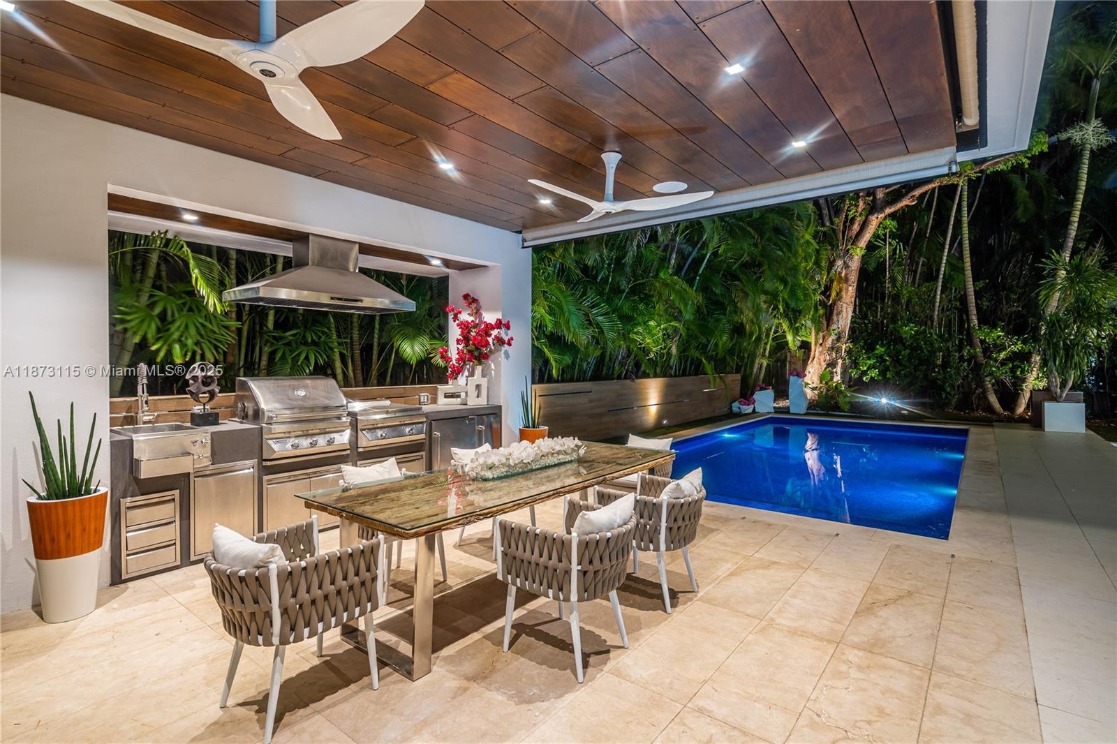 3009 Pine Tree Dr Miami Beach, FL 33140 3009 Pine Tree Dr Miami Beach, FL 33140