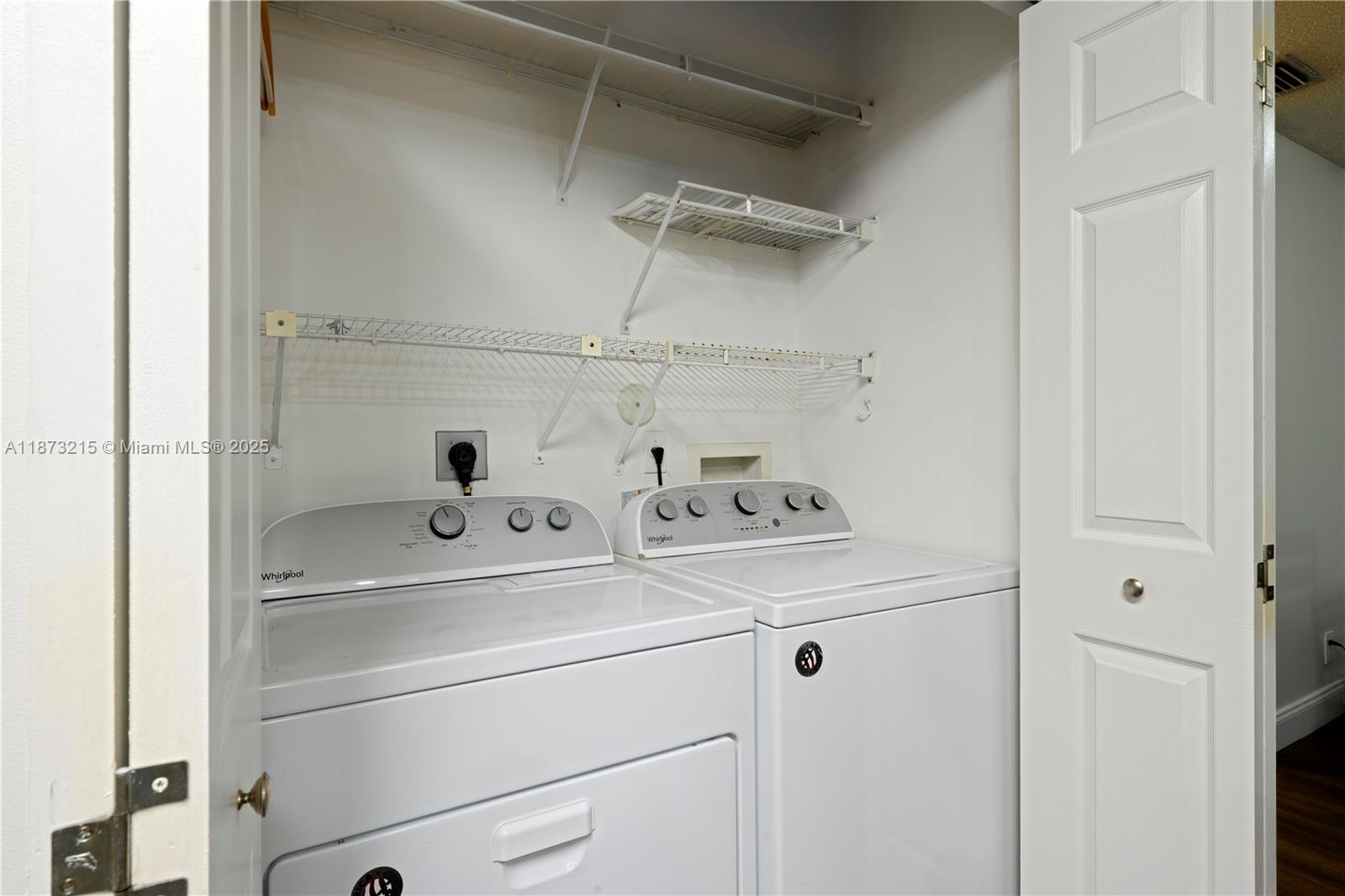 123 Wooden Mill Ter Jupiter, FL 33458