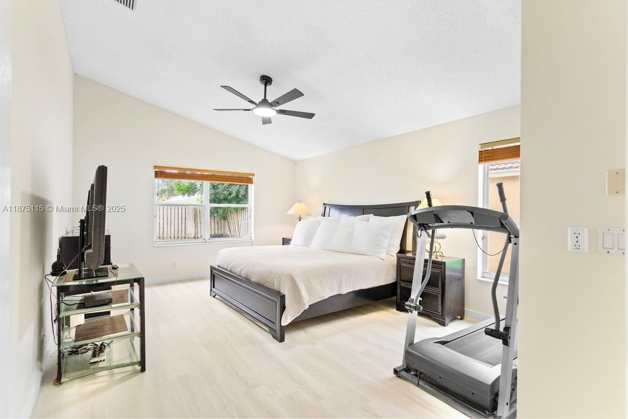 13224 NW 12th St Pembroke Pines, FL 33028