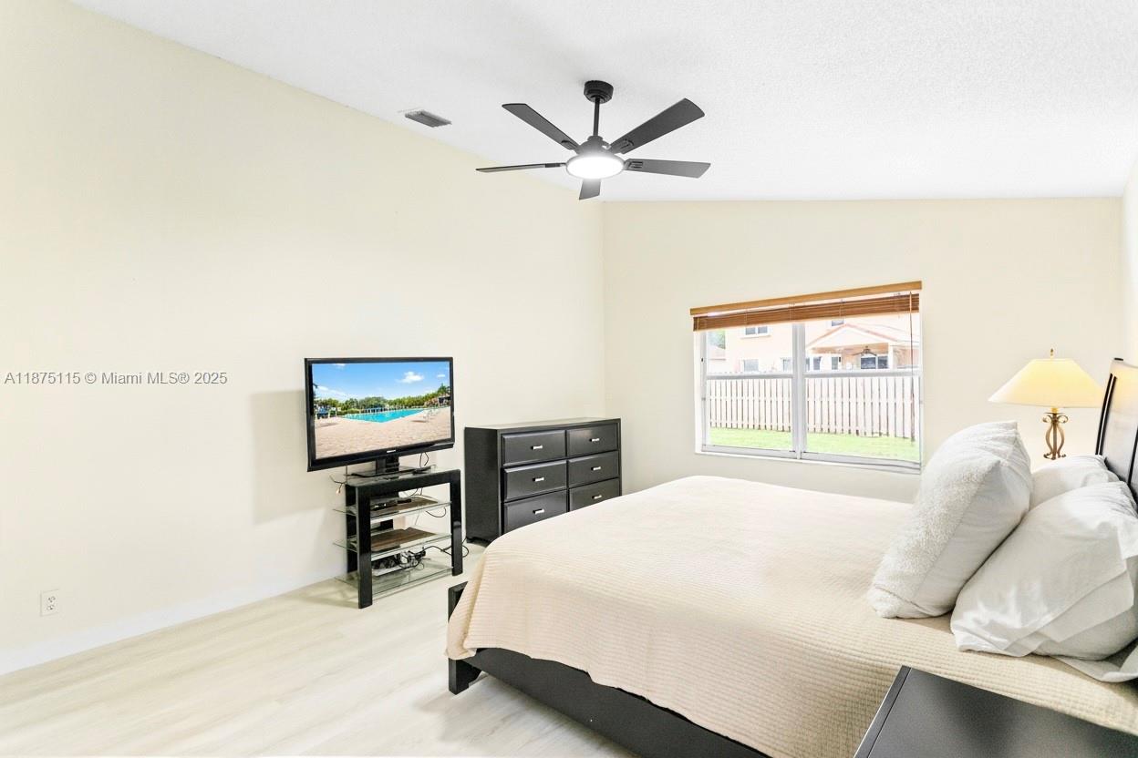 13224 NW 12th St Pembroke Pines, FL 33028