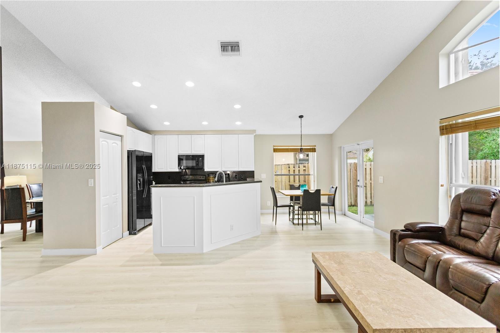 13224 NW 12th St Pembroke Pines, FL 33028