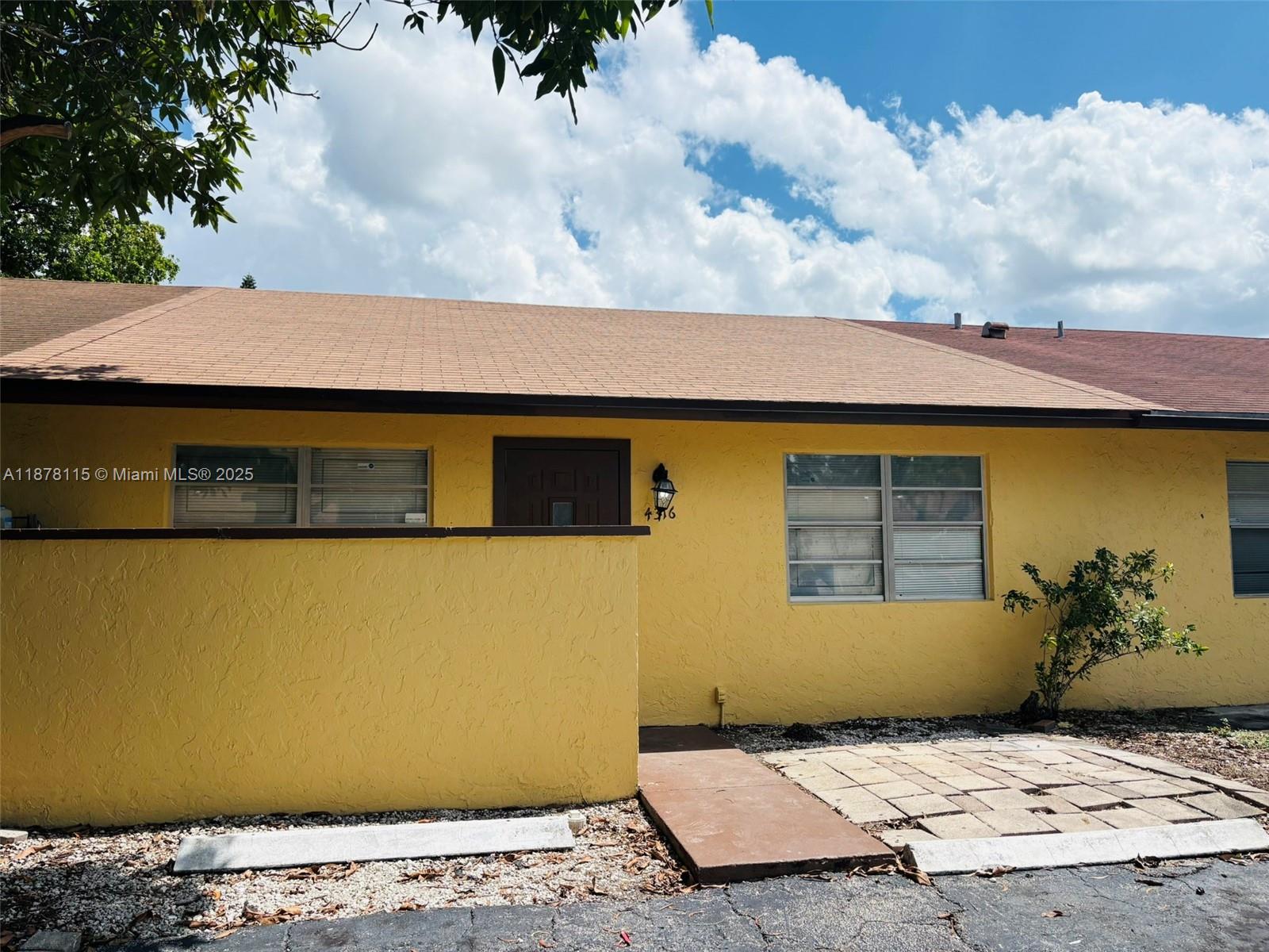 4316 NW 6th Ave