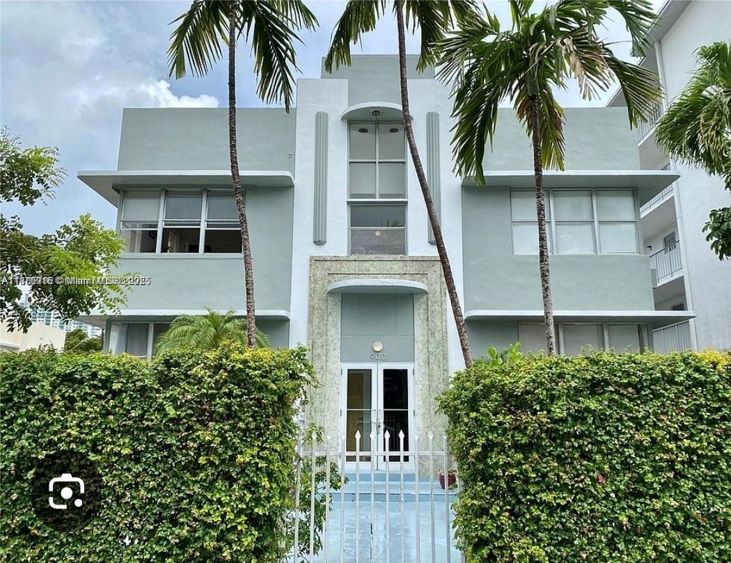 900 Jefferson Ave #10